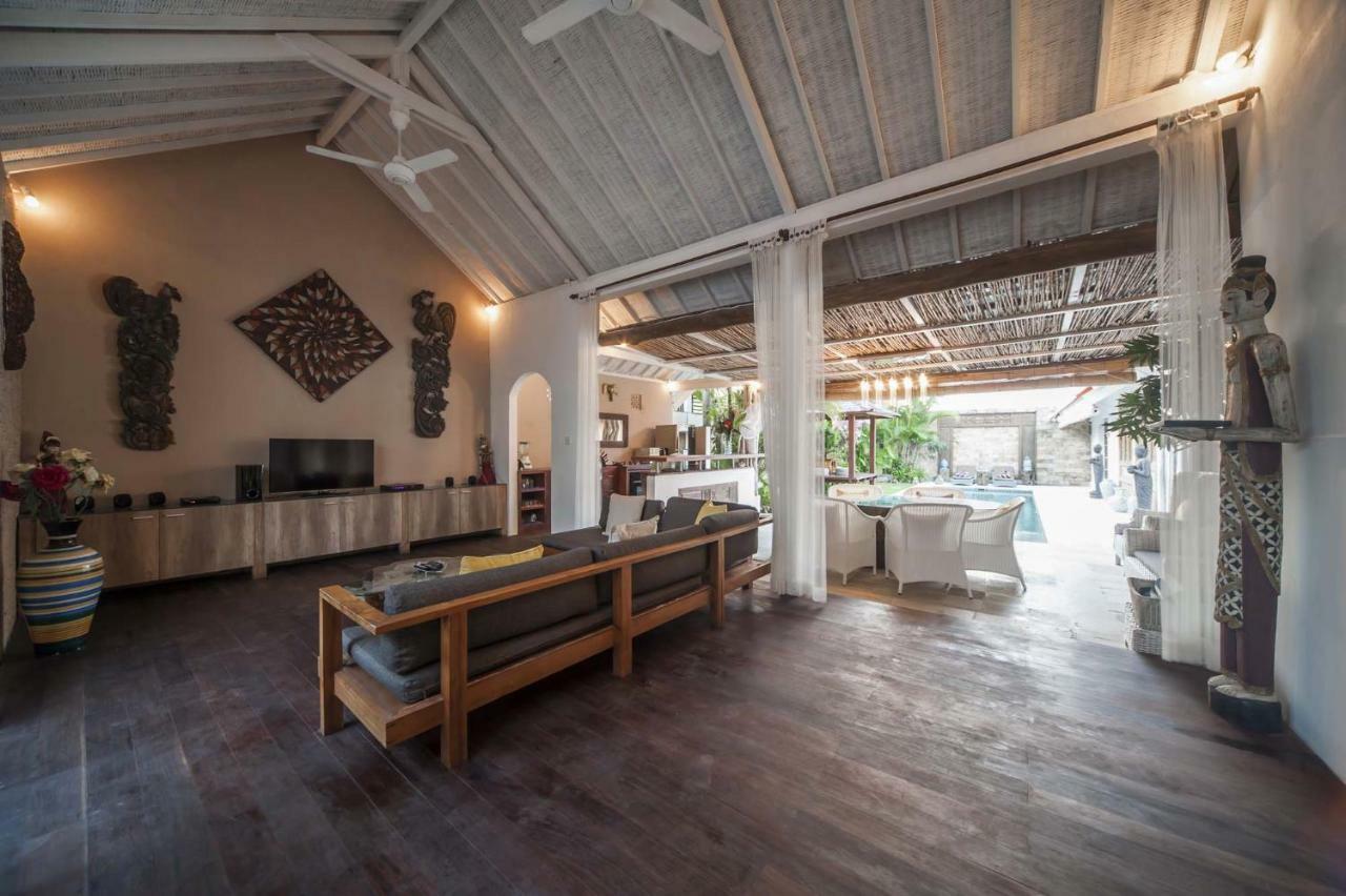 Coco Poco Villa Seminyak Luaran gambar