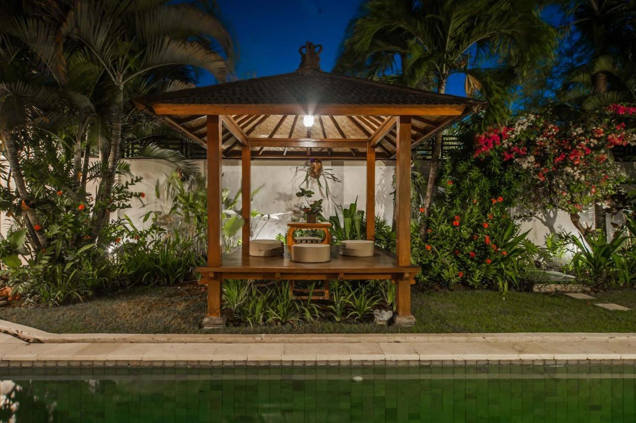 Coco Poco Villa Seminyak Luaran gambar